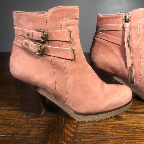 Holding Horses (Anthropologie) Blush Pink Suede Leni Ankle Boots (Size 37) - Picture 1 of 6